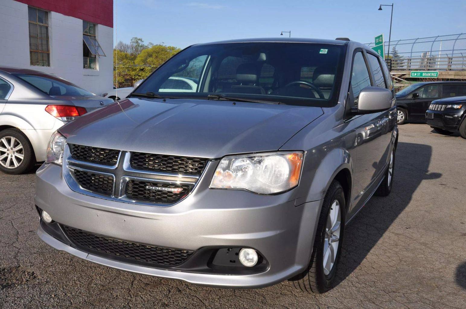 DODGE GRAND CARAVAN 2018 2C4RDGCG8JR326245 image